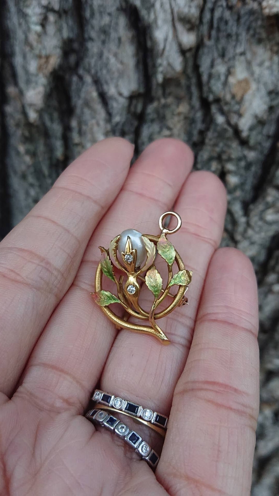 フランスヴィンテージ 天使とバタフライのブローチ アールヌーボー