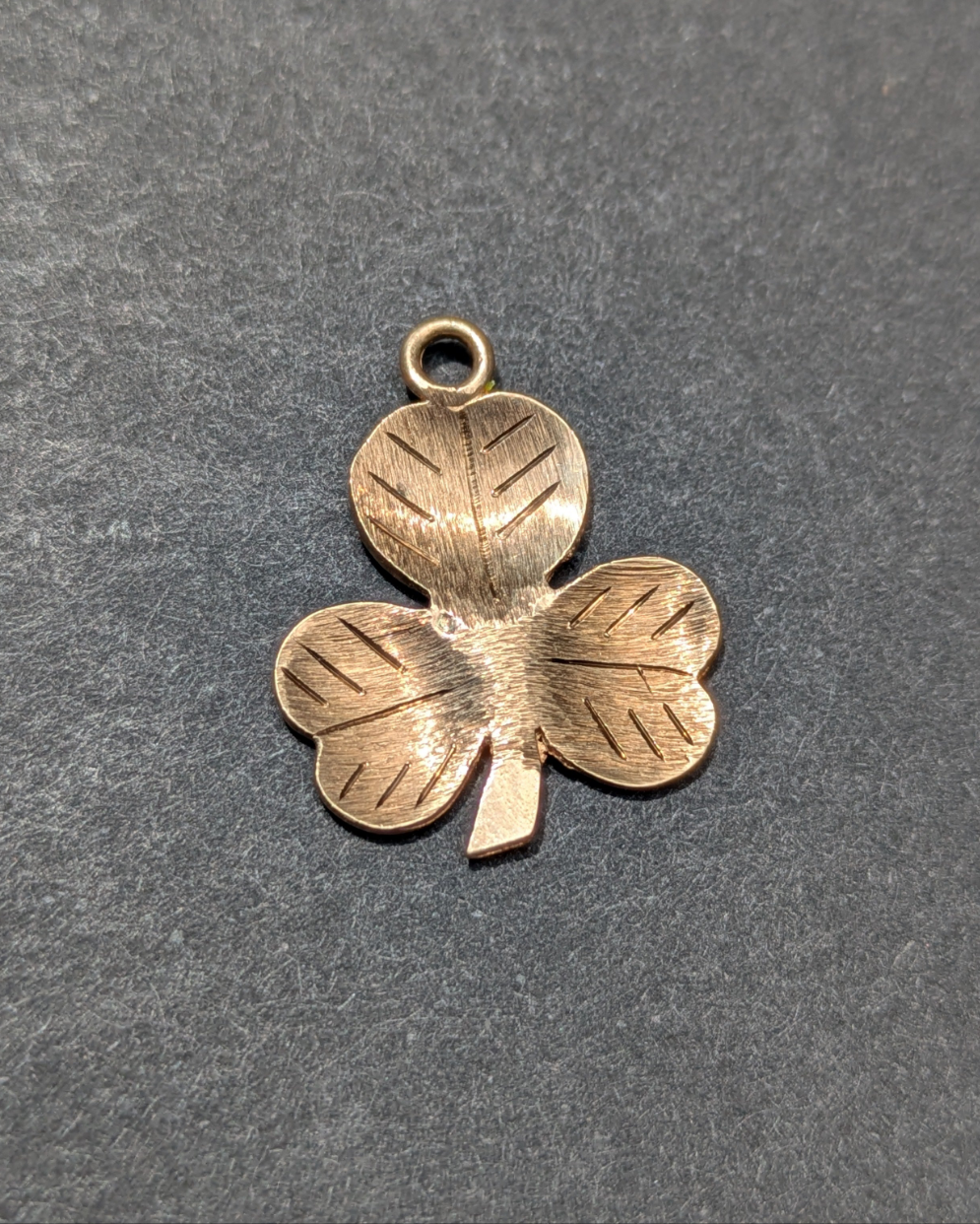 9kt Shamrock Charm with Florentine Finish
