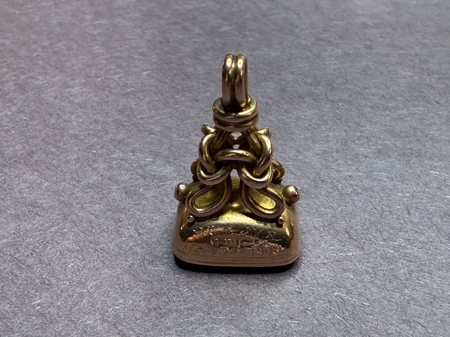 1900 9k English Rose Gold & Bloodstone Fob