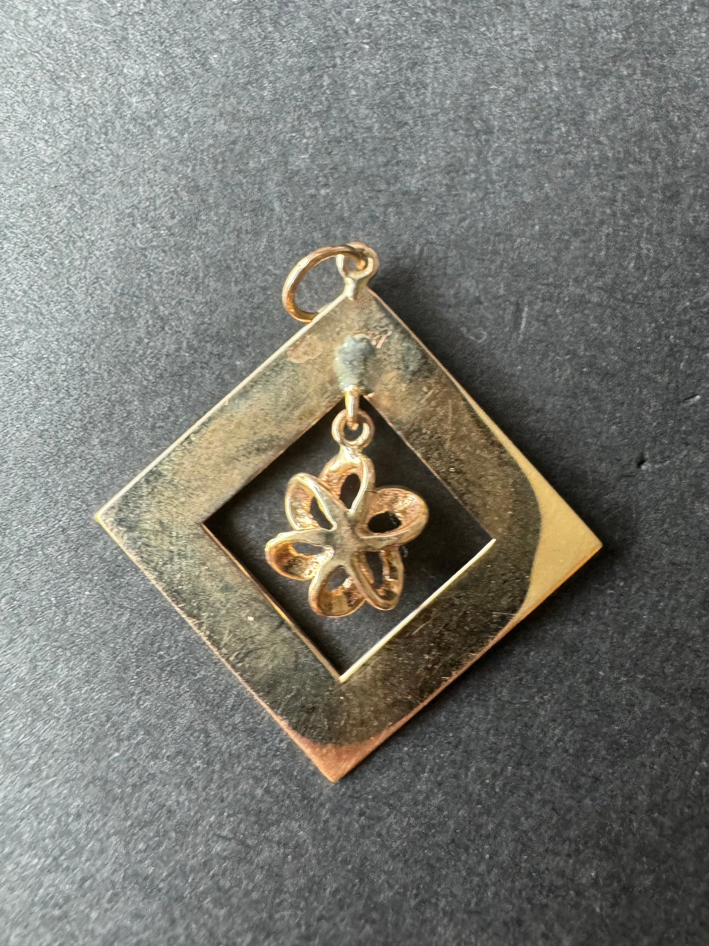 14kt Conversion Gold Pendant with Aquamarine Center
