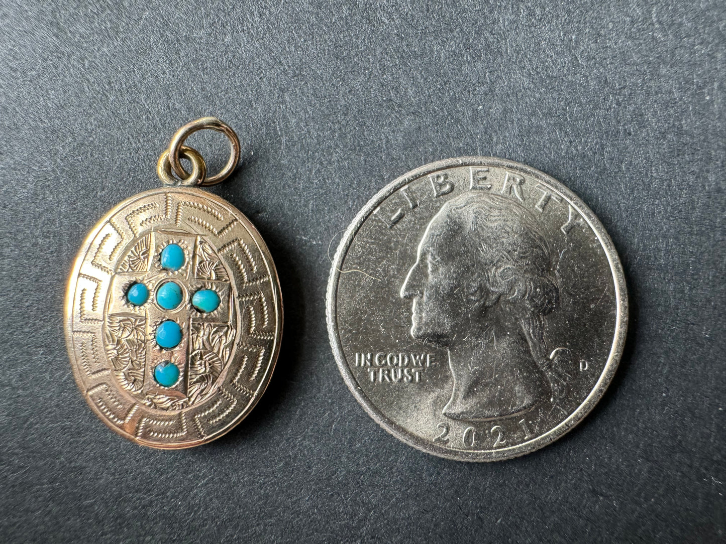 9k Turquoise Locket with Photograph Circa 1910