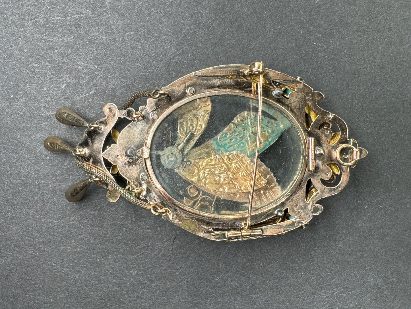 Mid-Victorian Era Three Dimensional Sentimental Brooch/Pendant/Locket