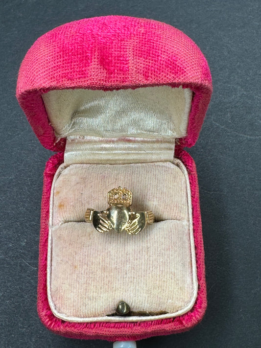 14k Claddagh Ring