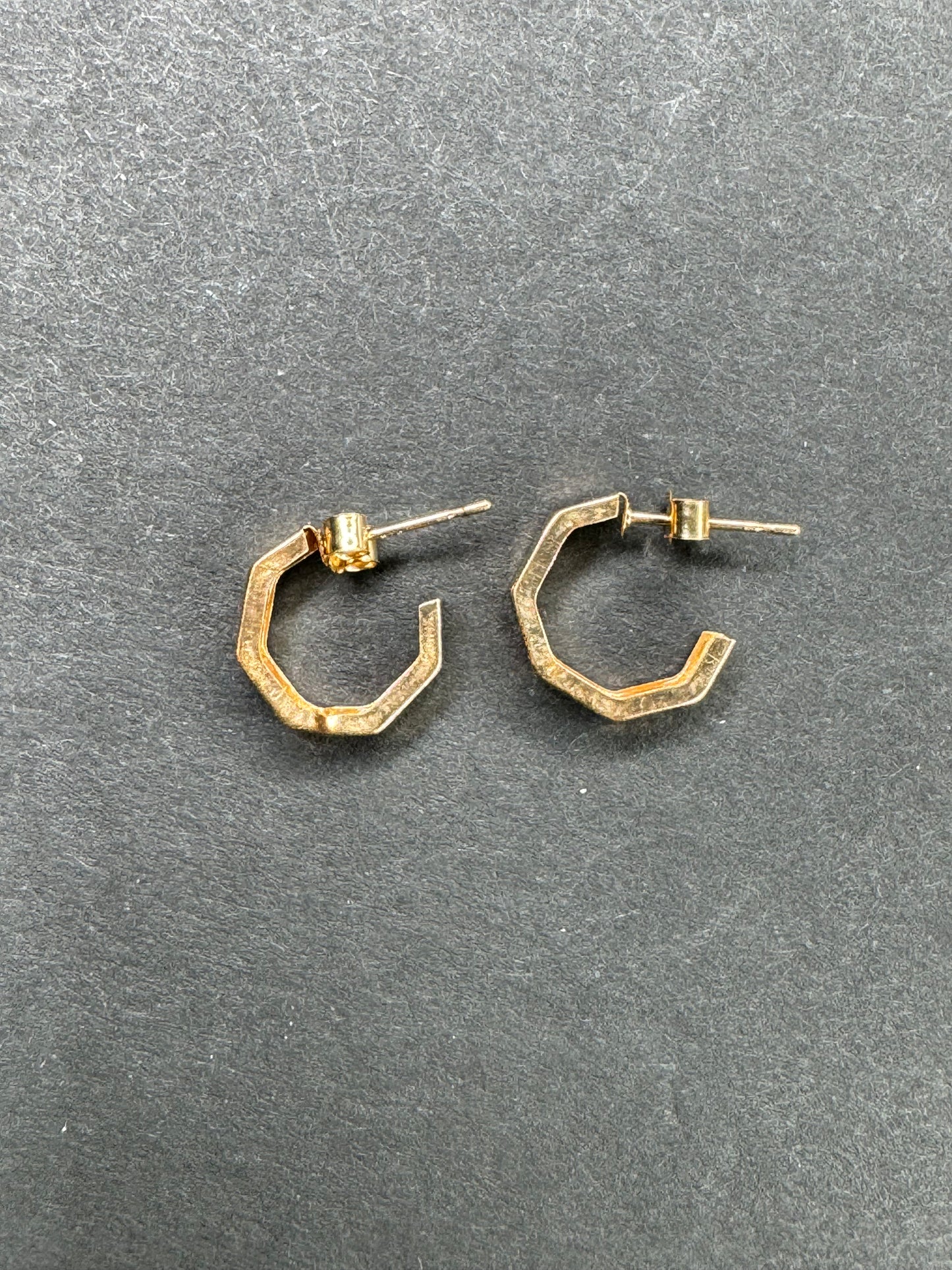 9k English Engraved Almost Loop Earrings