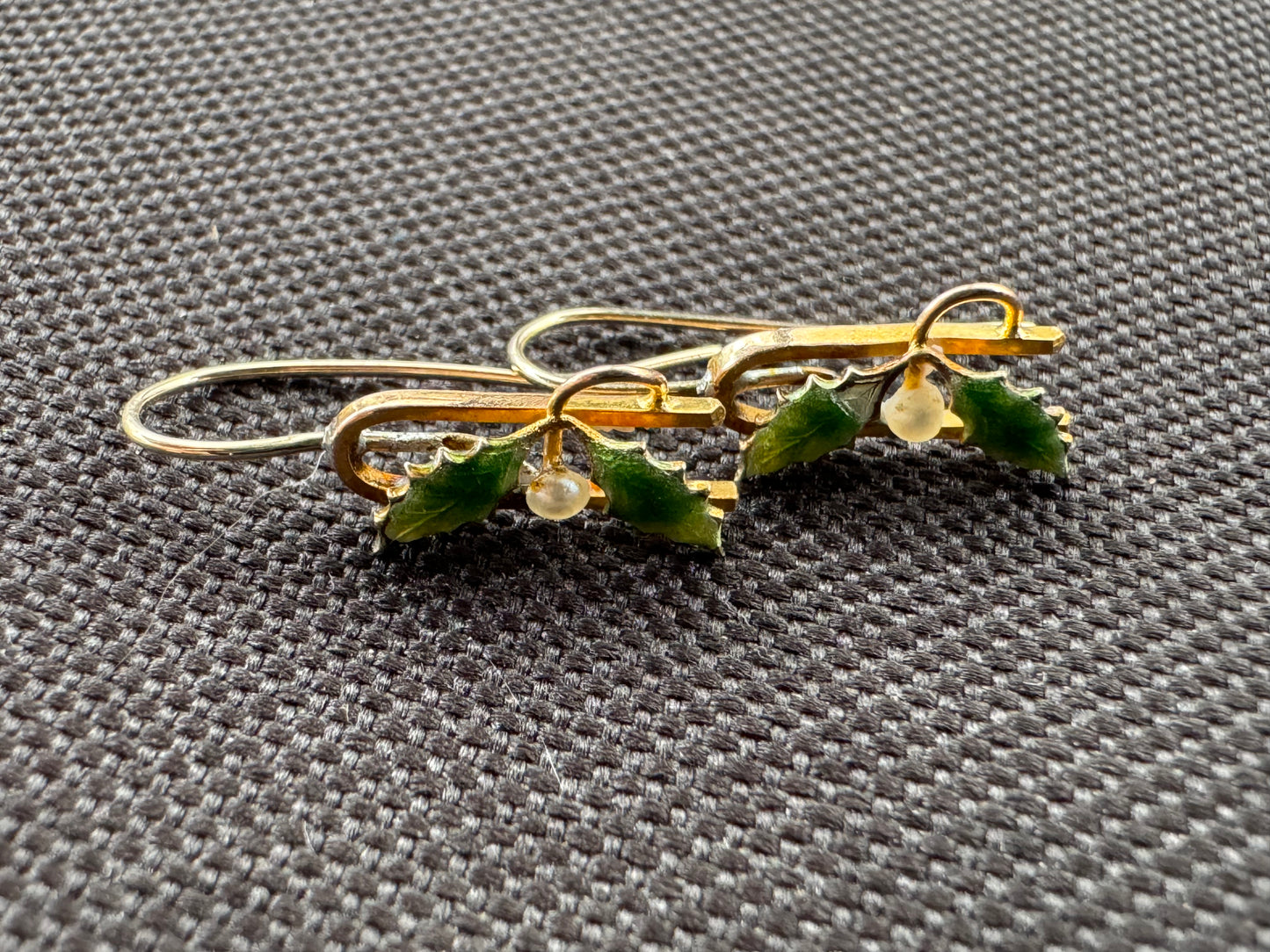 14k Green Enamel and Seed Pearl Leaf Earrings