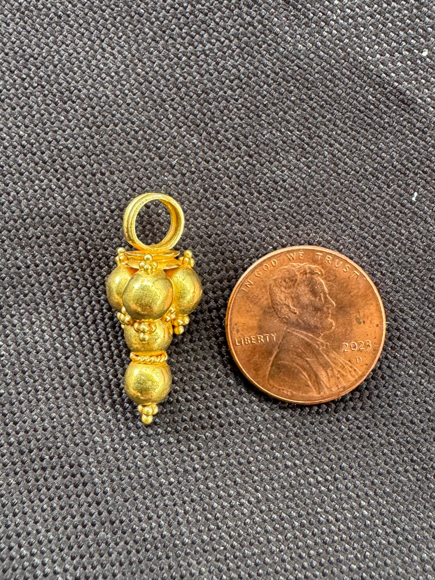 21k Etruscan Revival Grape Pendant