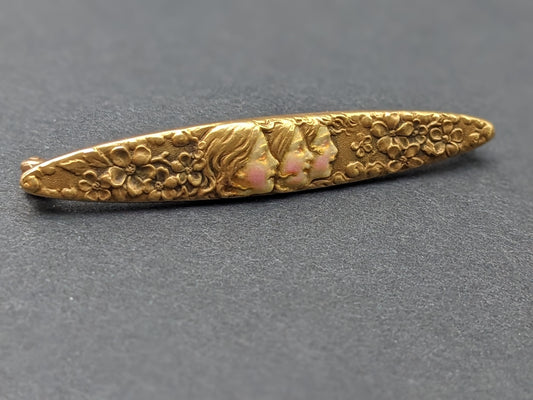 14K Art Nouveau Repousse Enamel Brooch