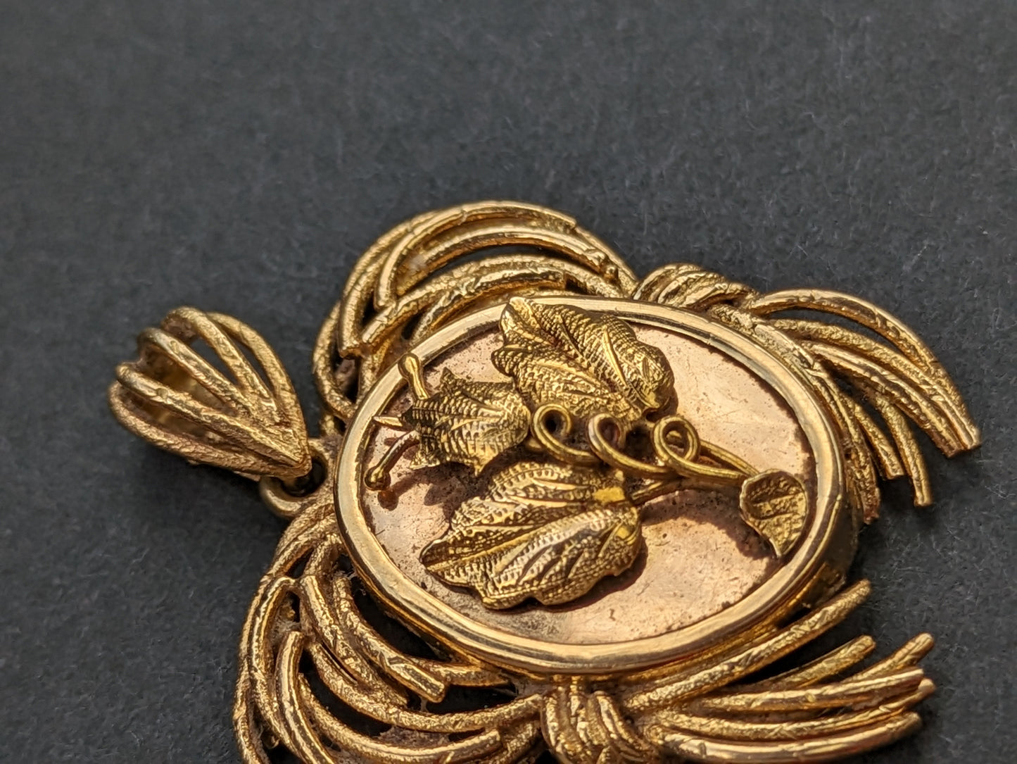 Dutch pendant 1950's symbolic wheat
