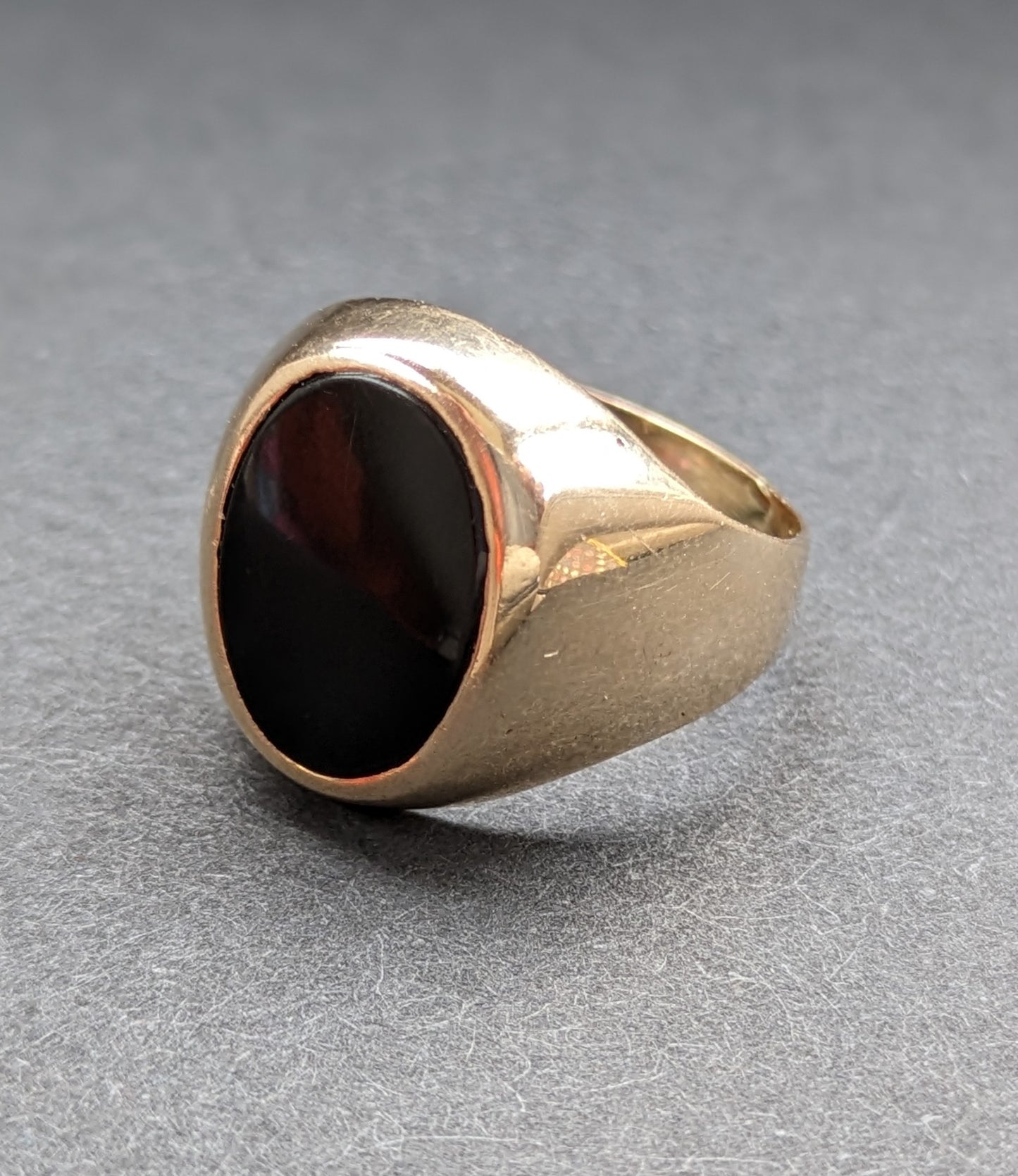 German onyx signet ring 14K