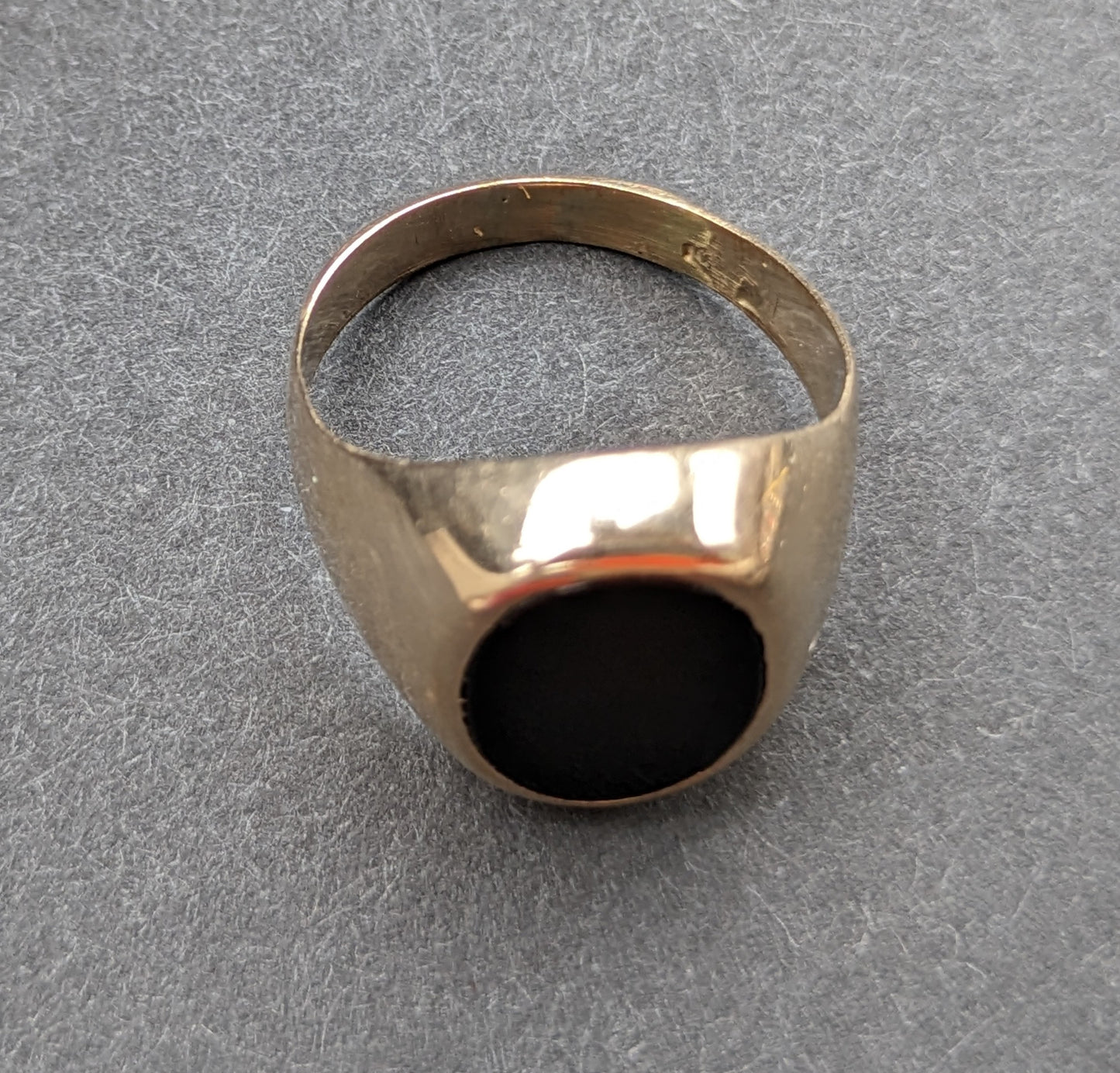 German onyx signet ring 14K