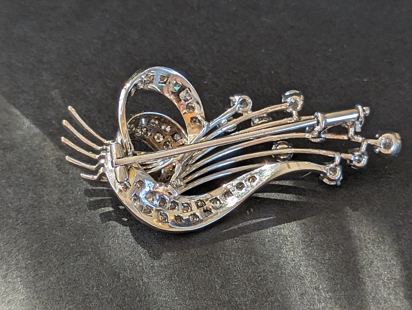 18k White Gold Diamond Spray Brooch