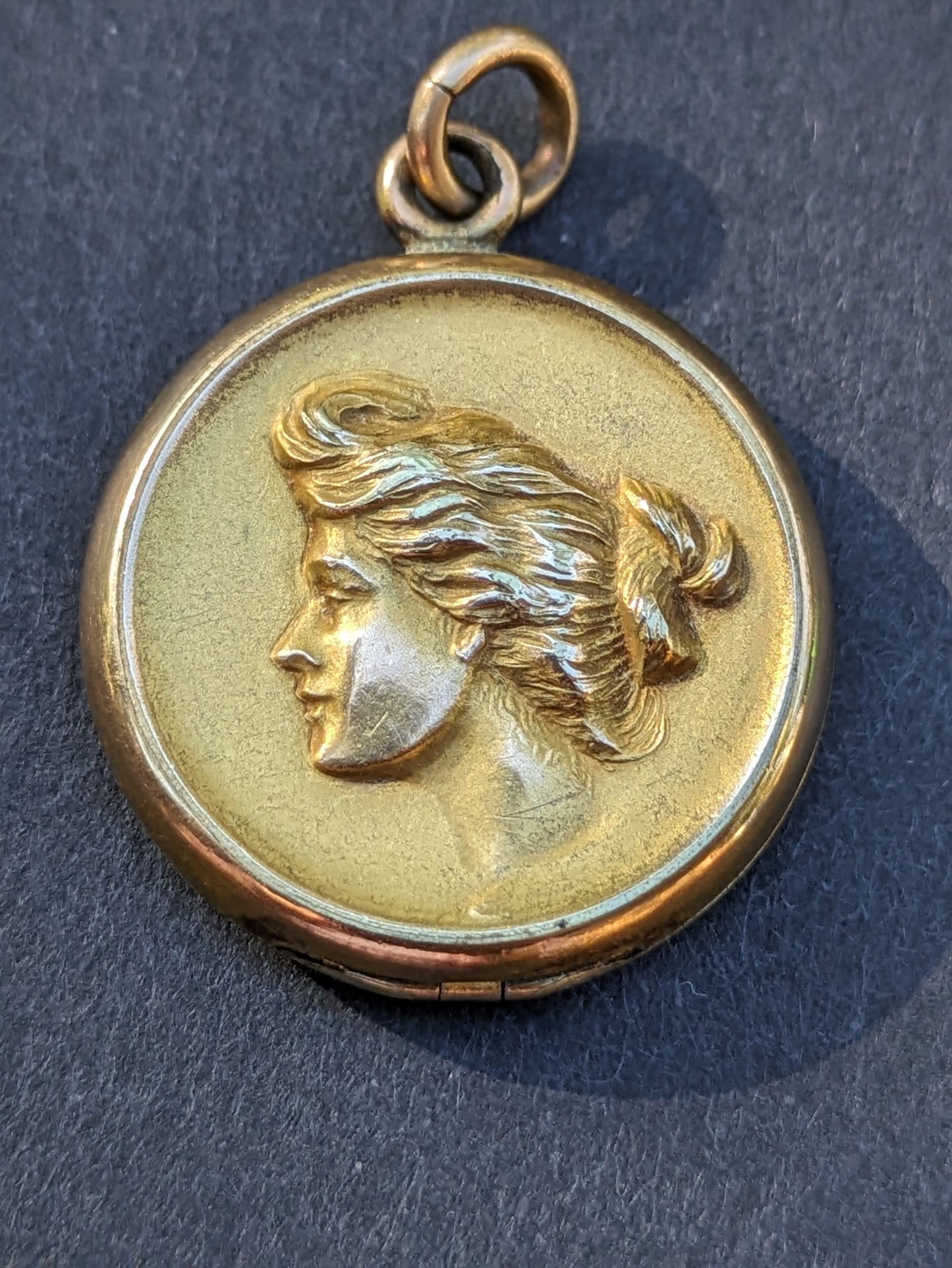 Gibson girl 14k locket