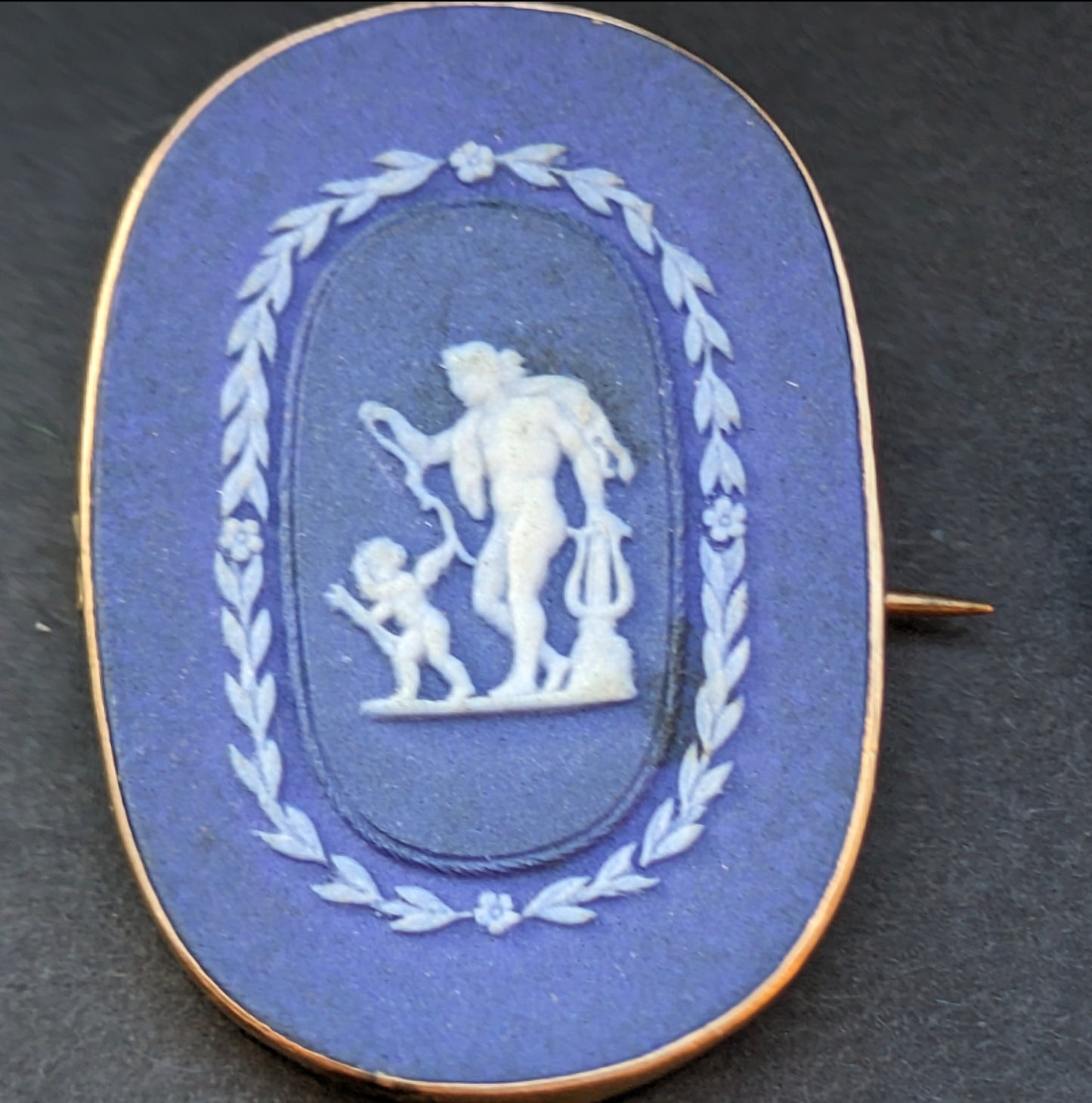 Dark Blue wedgewood cameo brooch/pendant with 9k casing