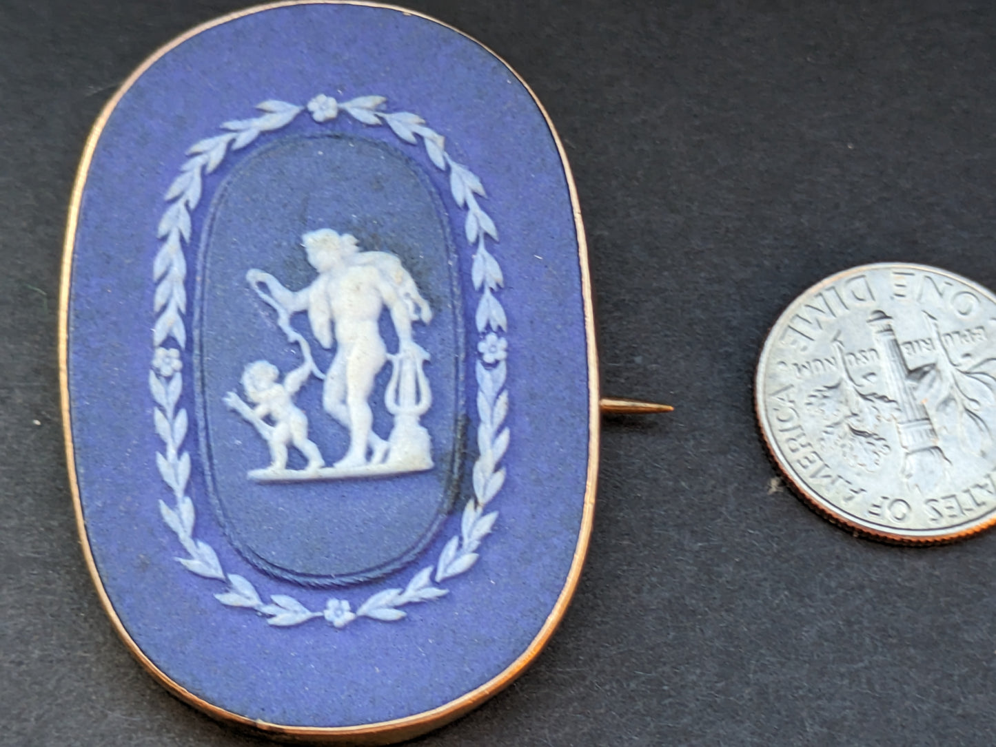 Dark Blue wedgewood cameo brooch/pendant with 9k casing