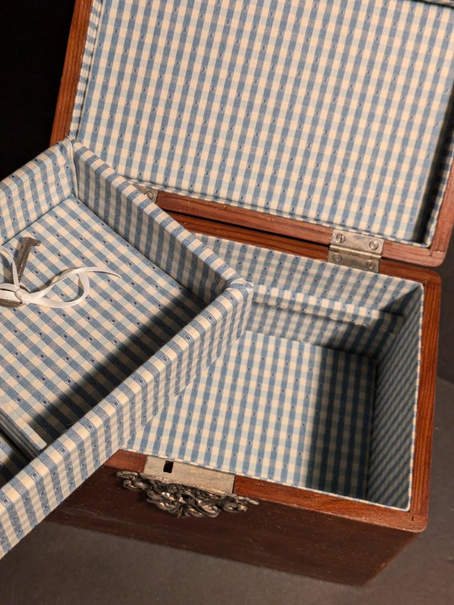 Wood jewelry box with silver decoration