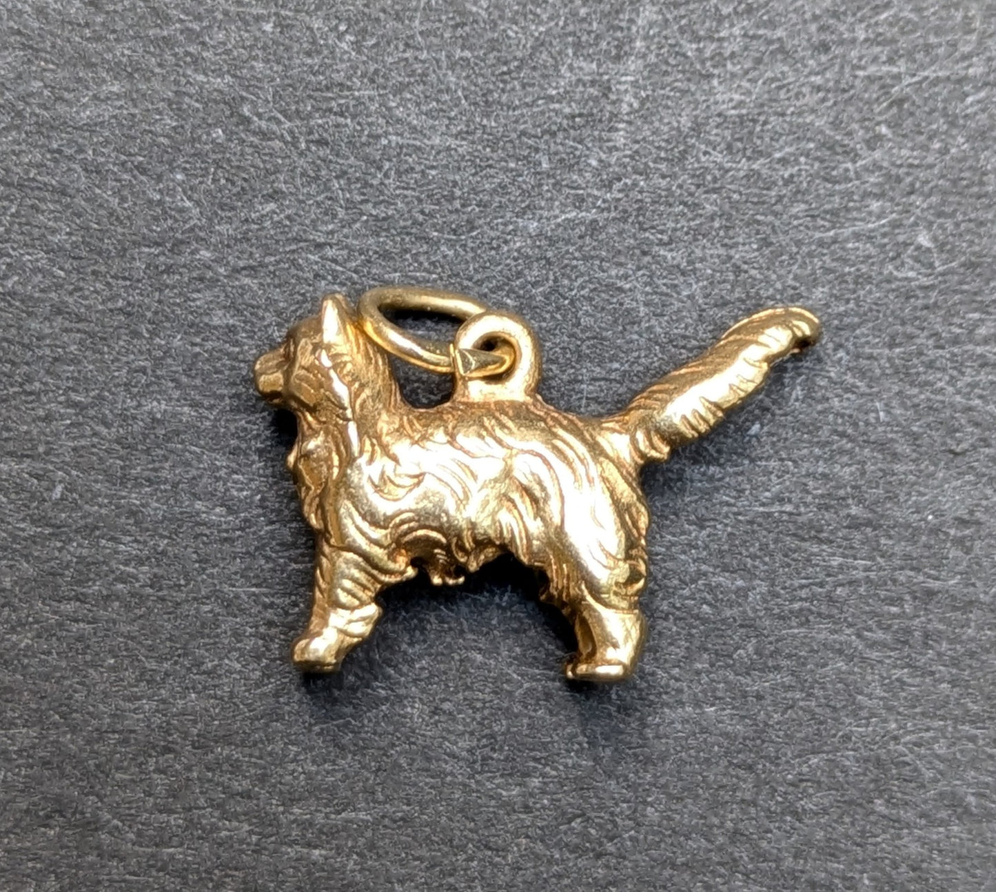 Very Detailed 3 Dimensional 14kt Cat Charm
