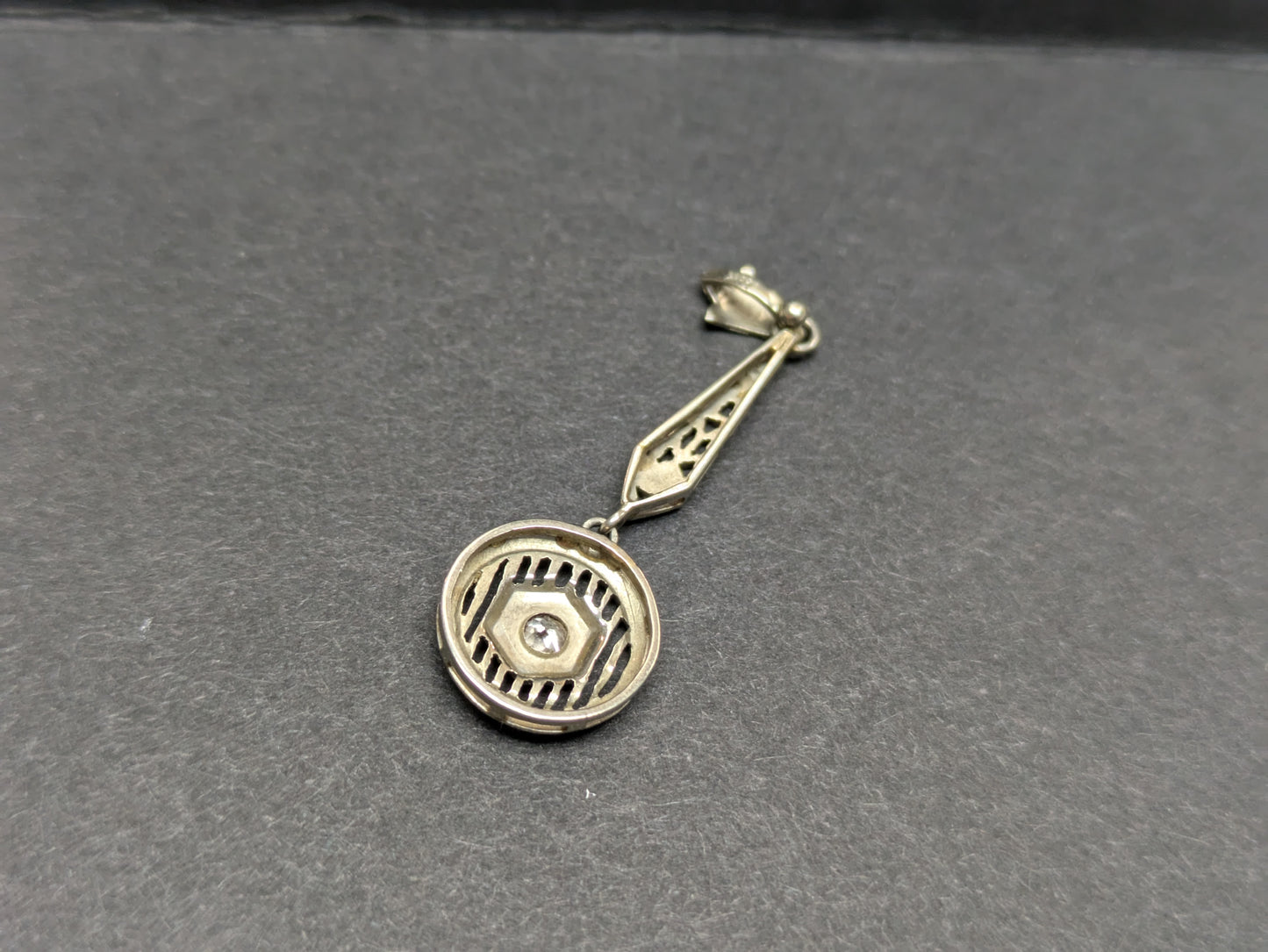 18k White Gold Edwardian Drop Pendant with Diamond