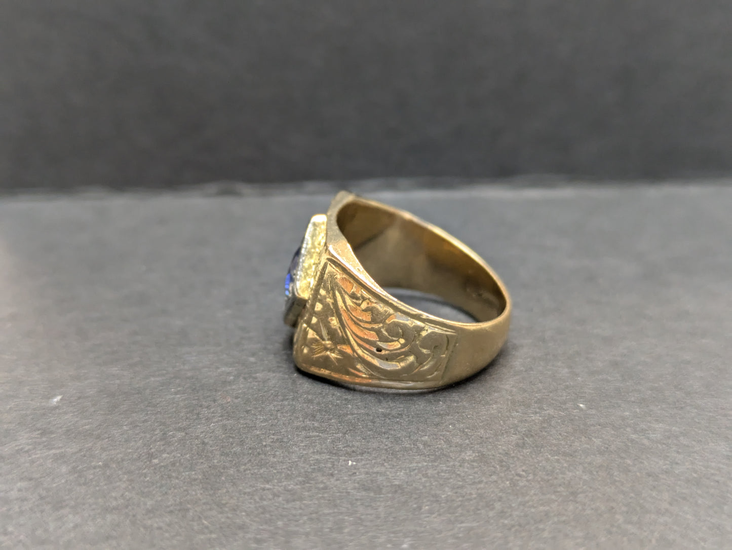 18k Yellow Gold Hand Engraved Pinky Ring with Sapphire Center