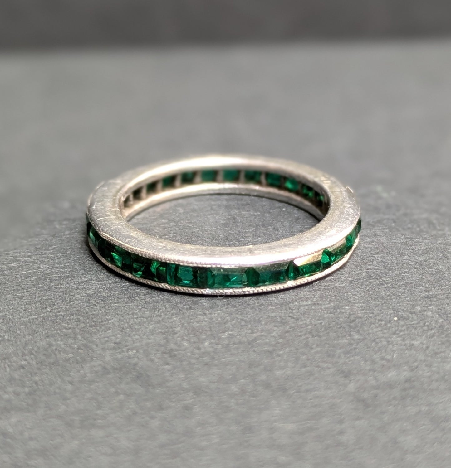 14k White Gold Milgrain Eternity Band with Green Crystal