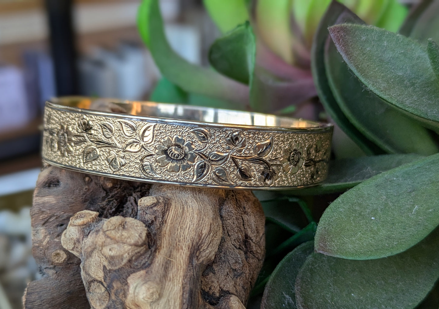 10k Black Enamel Wedding Bangle Bracelet