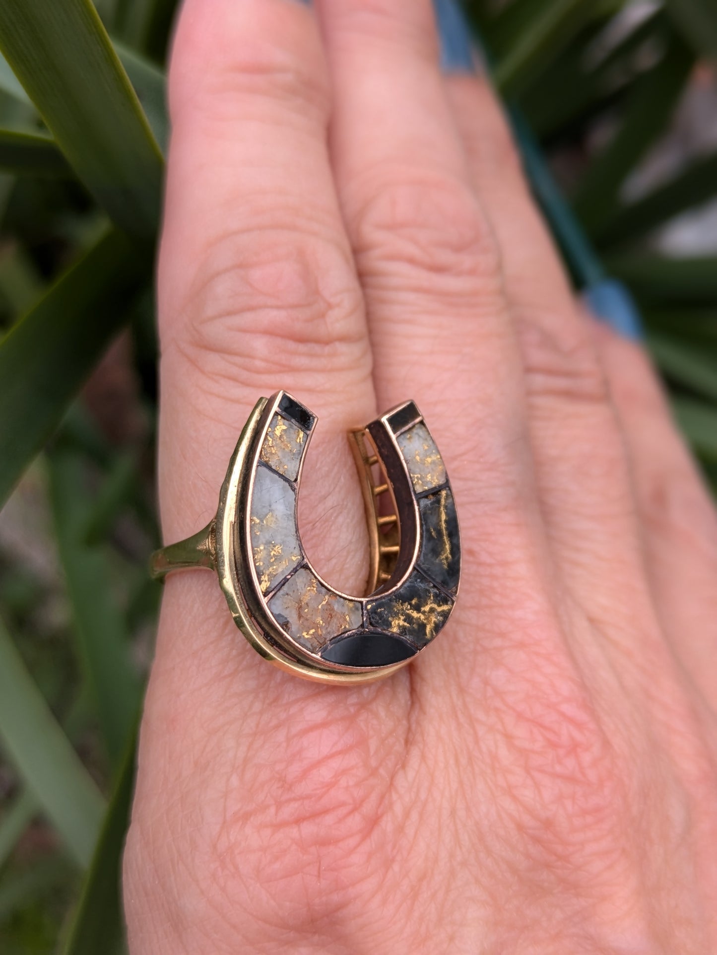 Very Large Horseshoe Ring in set with Quartz