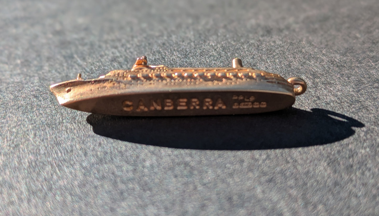 9k Australian WWII Battleship Charm