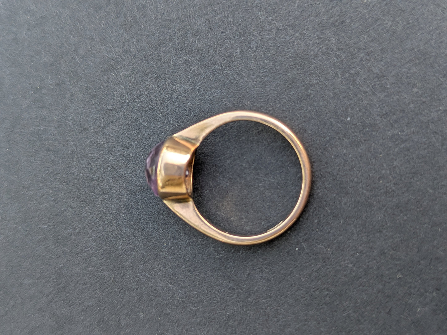 9k Rose Gold Amethyst Ring