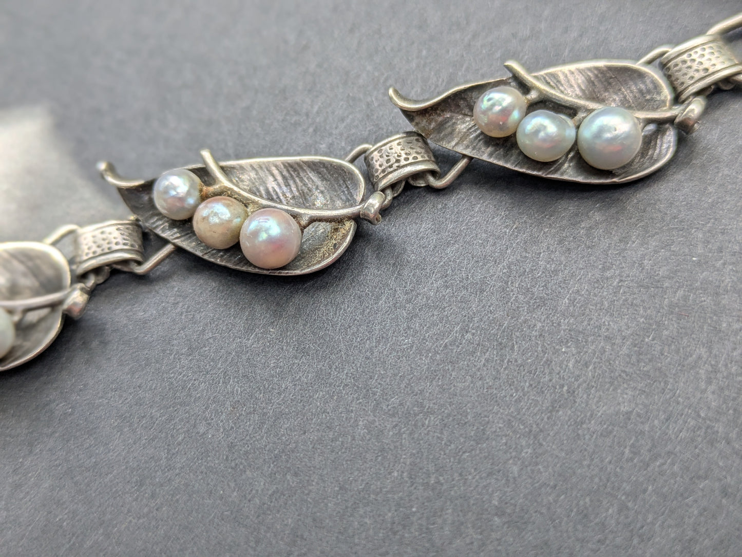 Arts and Crafts Sterling Bracelet with Gray Pearl