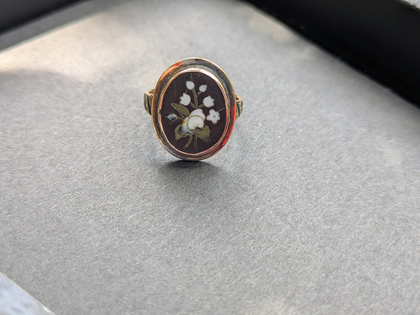 18k Enamel and Pietra Dura Ring