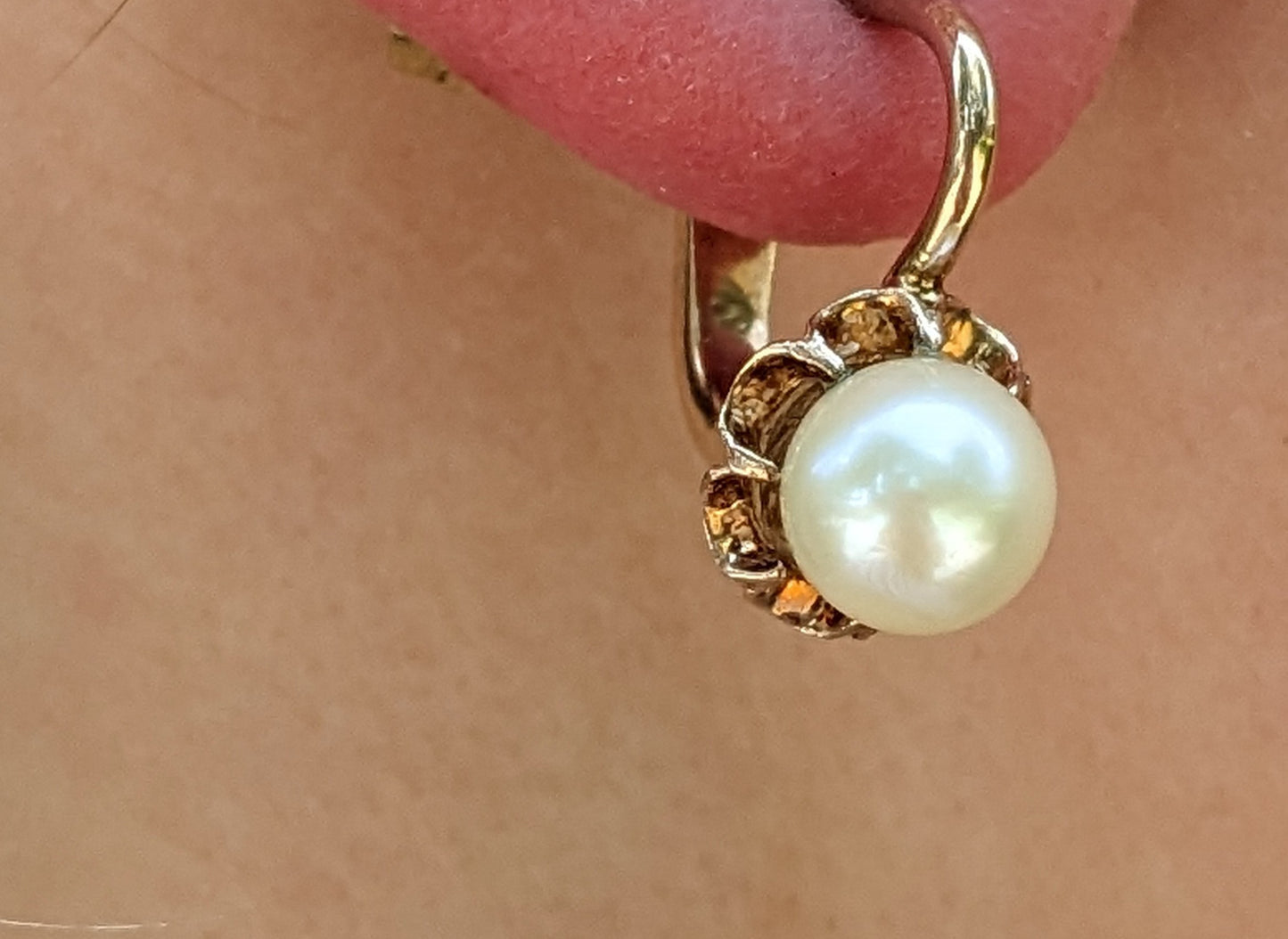 Eastern European Pearl ruffle earrings, leverback
