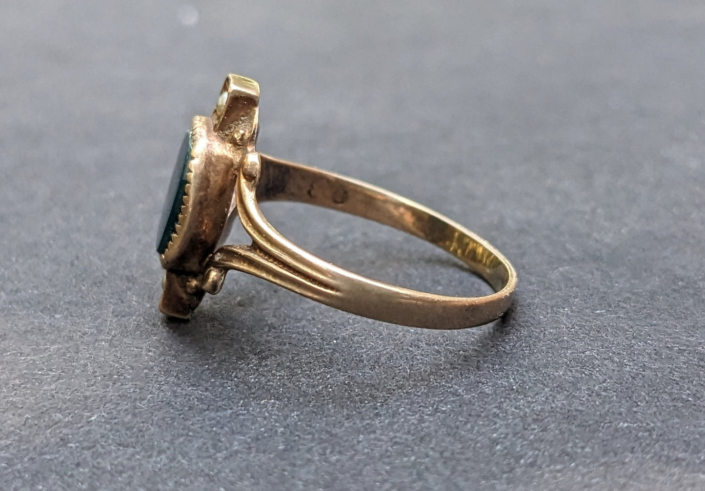 Ostby Barton Bloodstone & Seed Pearl Gold Ring