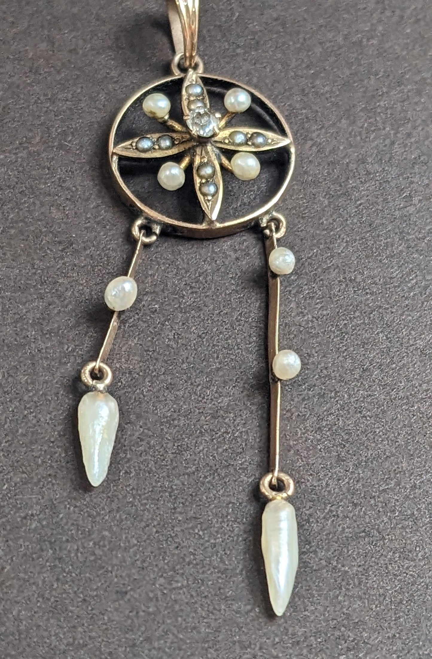 Lavalier Art Nouveau Diamond and Pearl Pendant