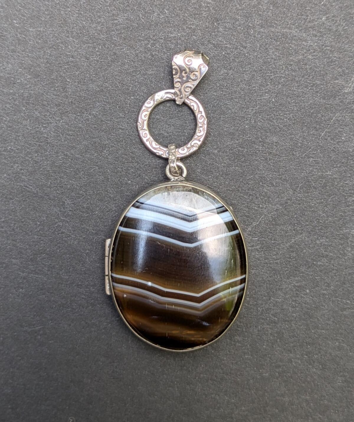 Banded Agate Sterling Locket High Engraving