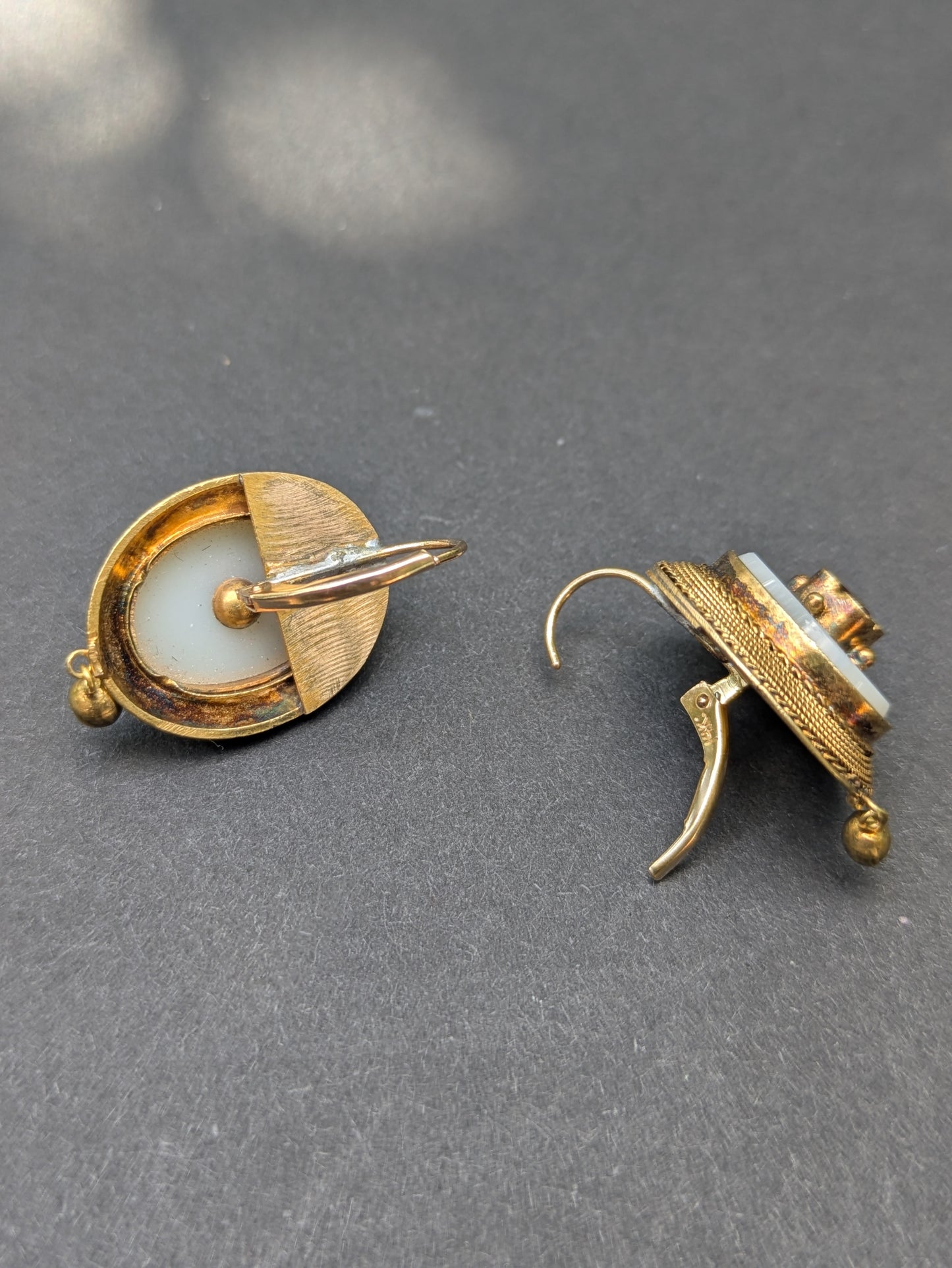 18kt with 14kt Lever Backs Agate and Ruby