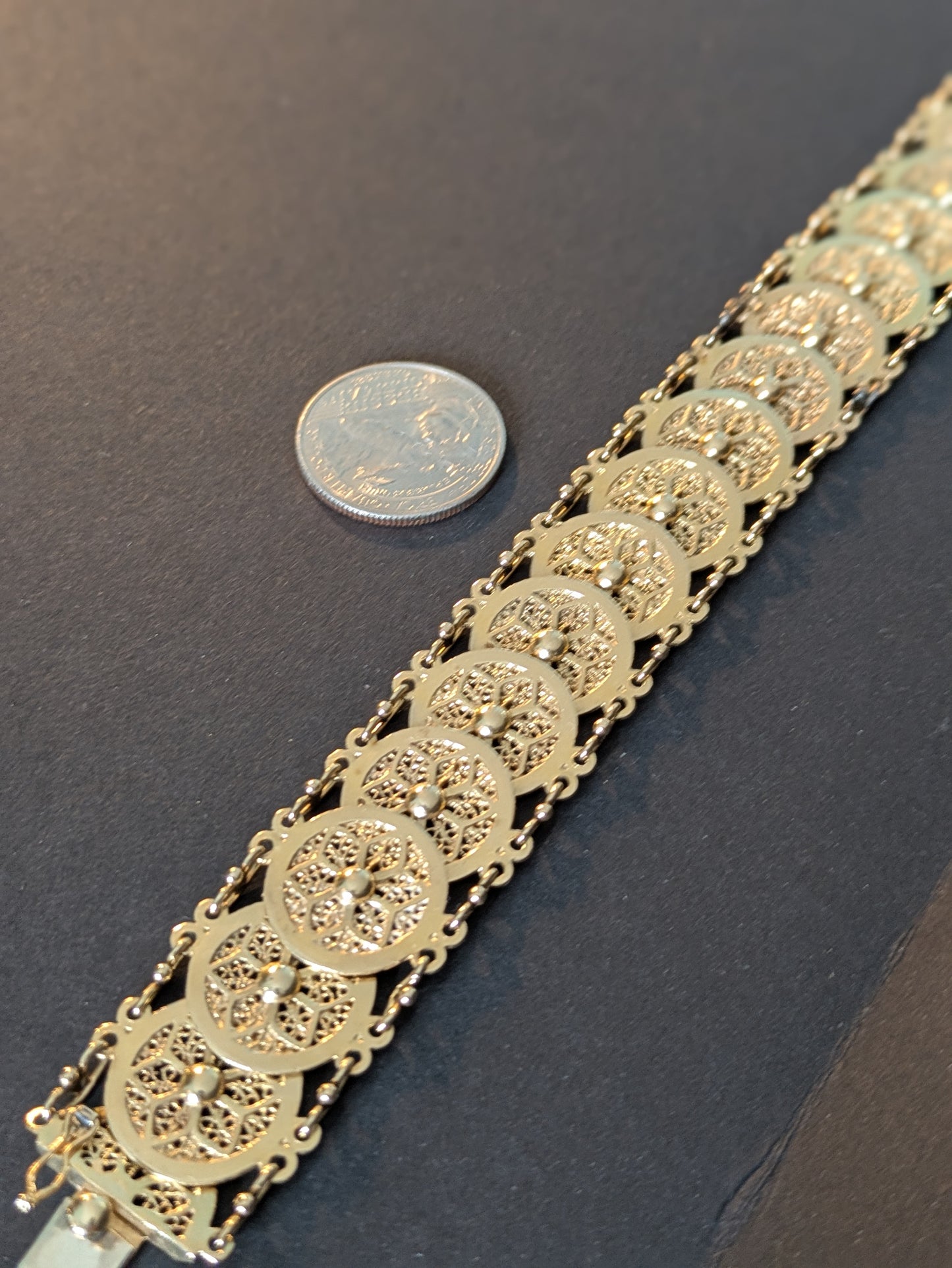 14kt Lace Work Disc Bracelet