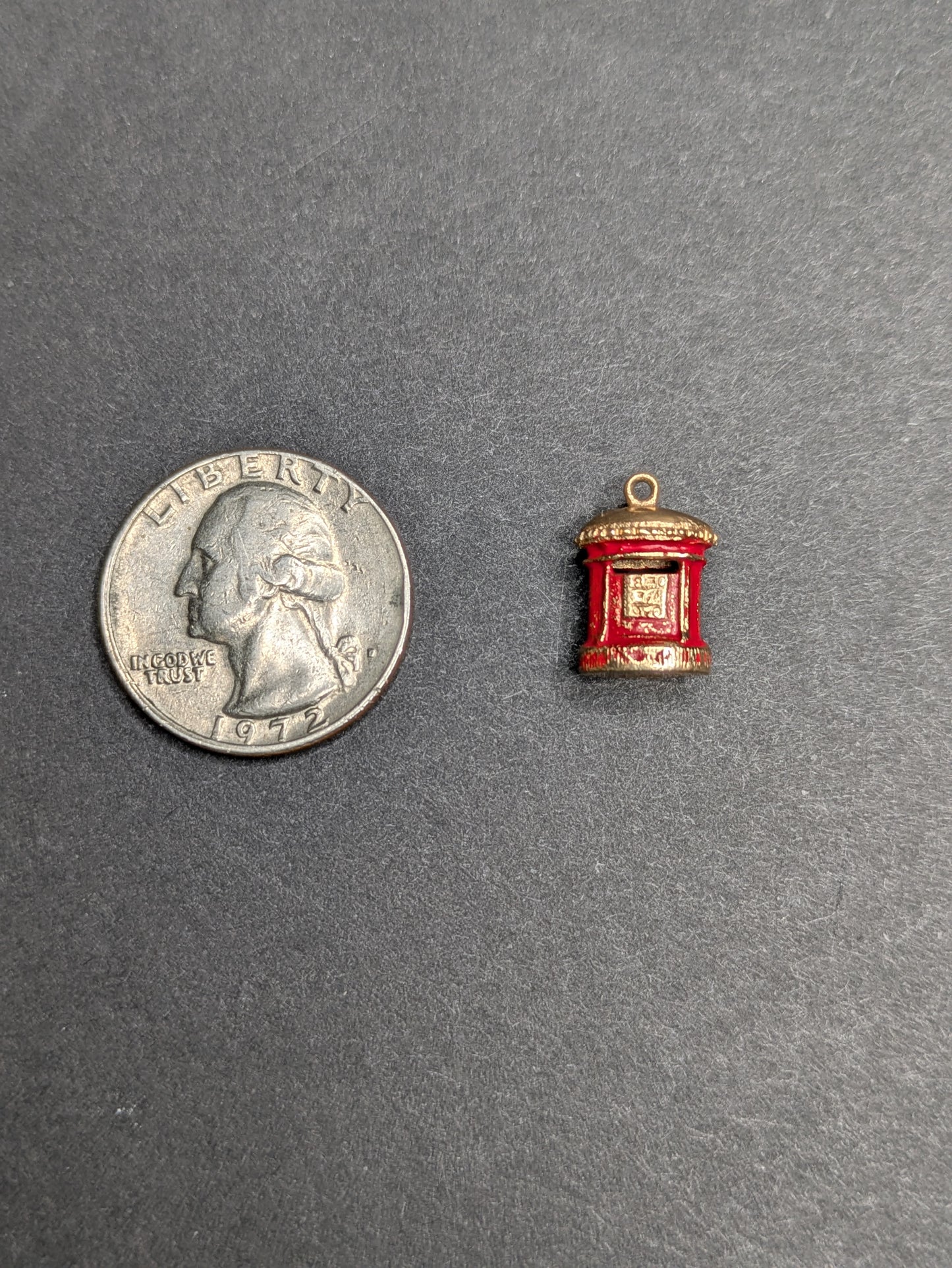 English 9k Red Enamel Postbox Charm