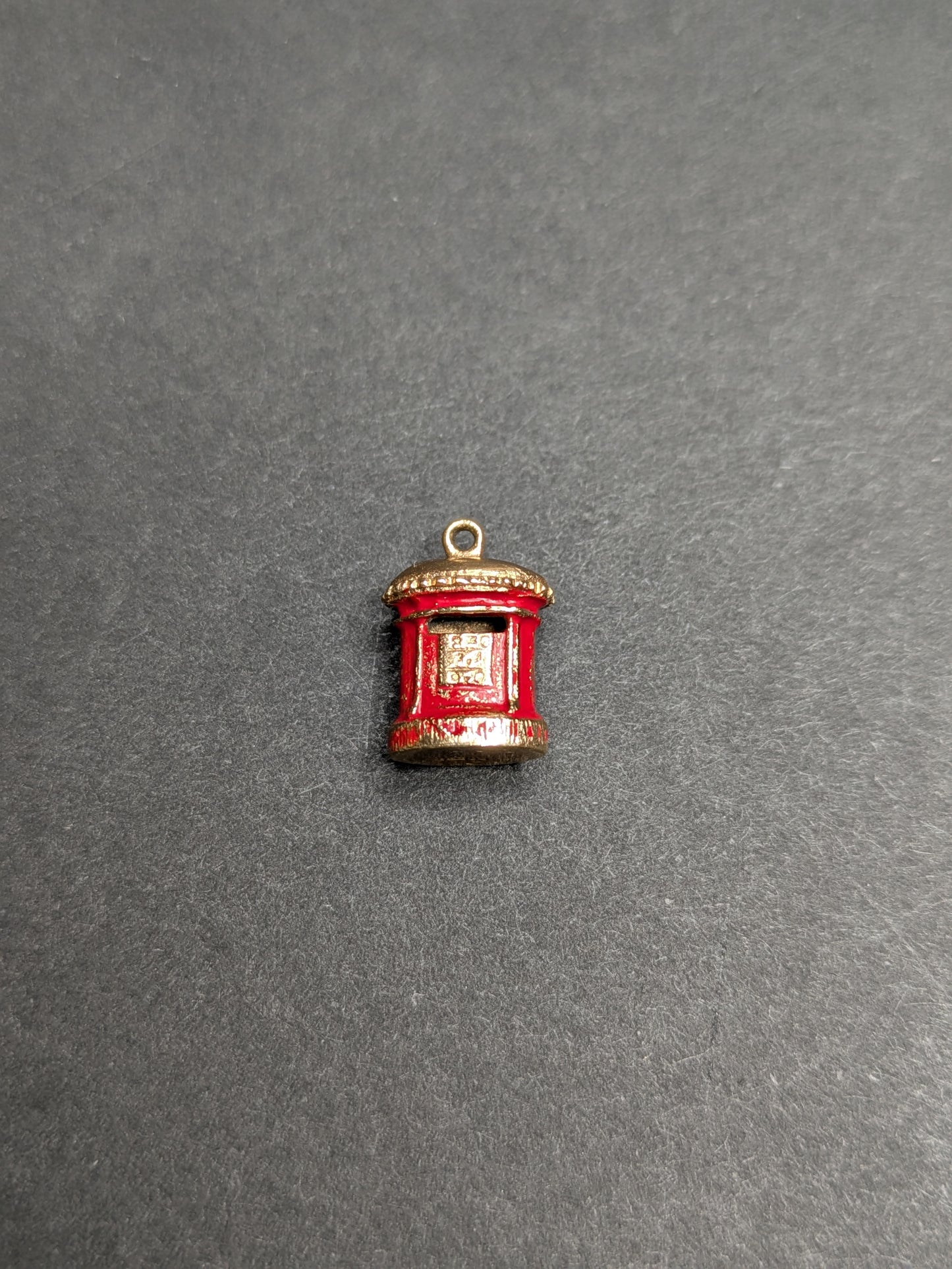 English 9k Red Enamel Postbox Charm