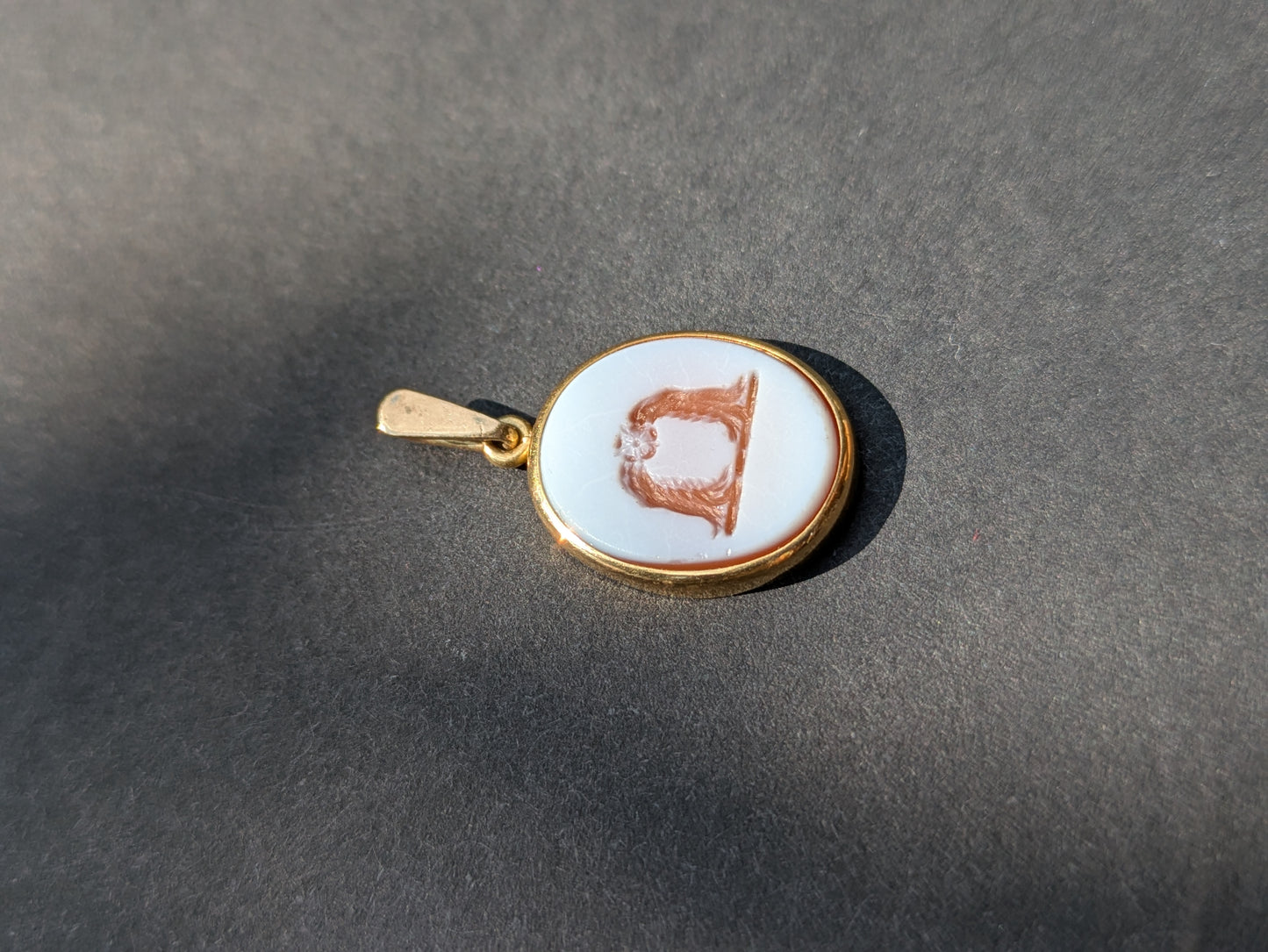 18kt English Carnelian Intaglio Pendant