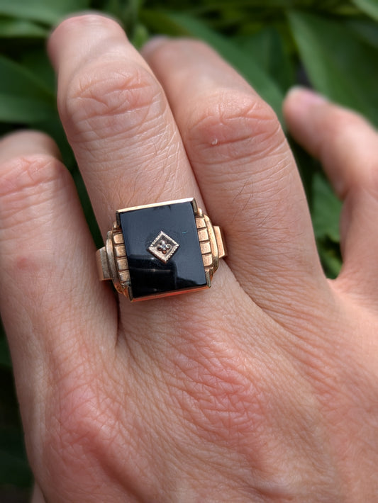 10kt Onyx and Diamond Signet Ring
