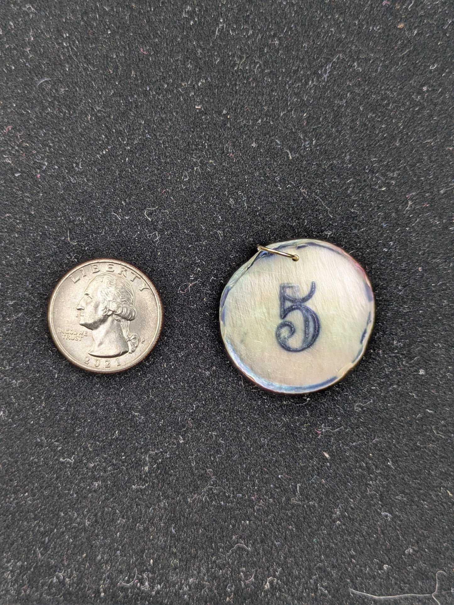 Round Gray Mother of Pearl Poker Chip with Navy Engraving "5"