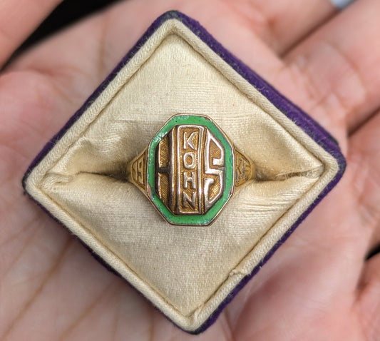 10k Green Enamel Signet Style Graduation Ring