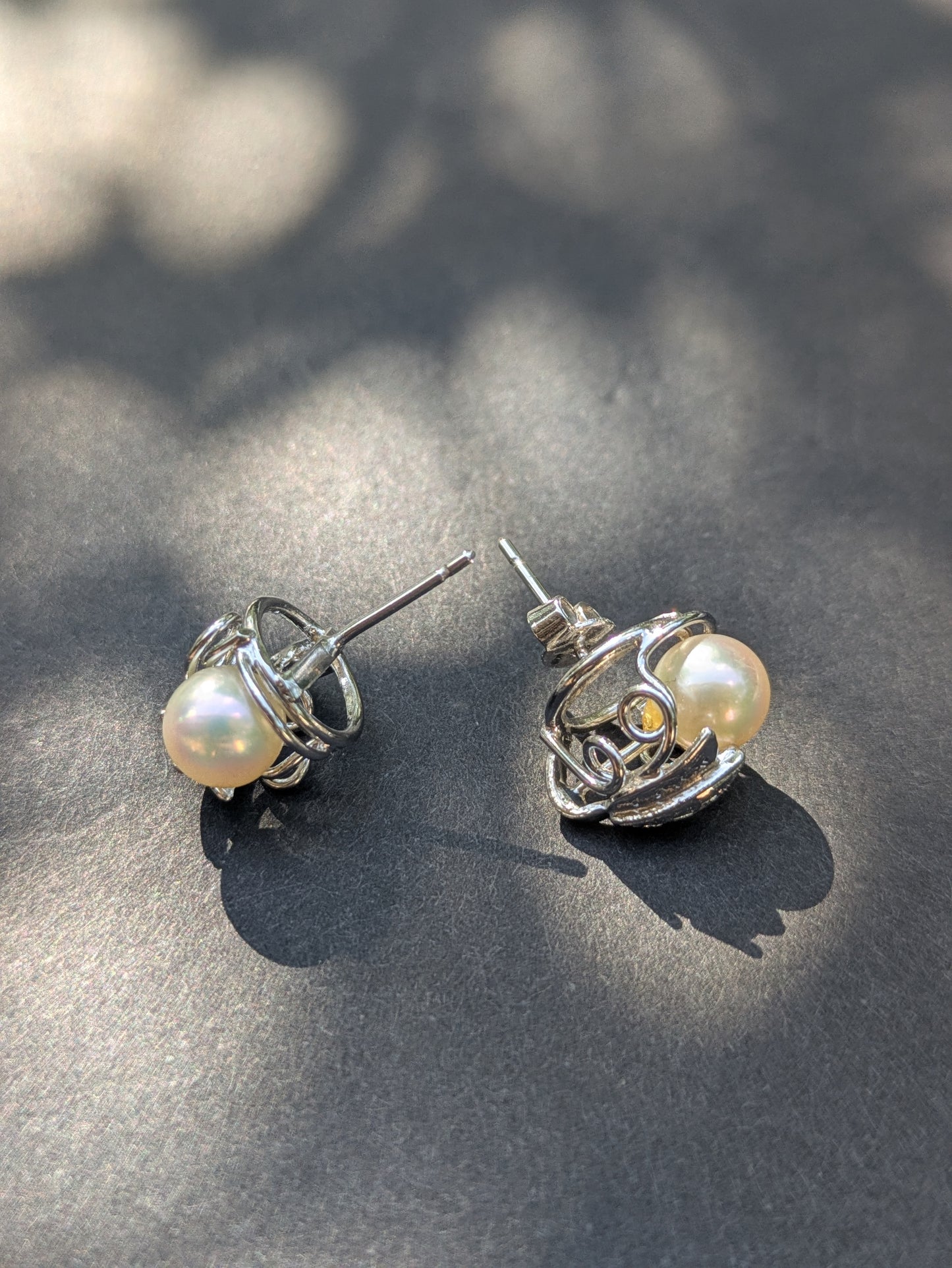 14k White Gold and Pearl Stud Earrings with Diamonds