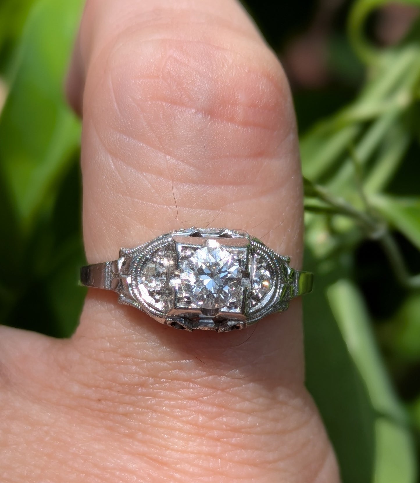 18k White Gold and Diamond Ring