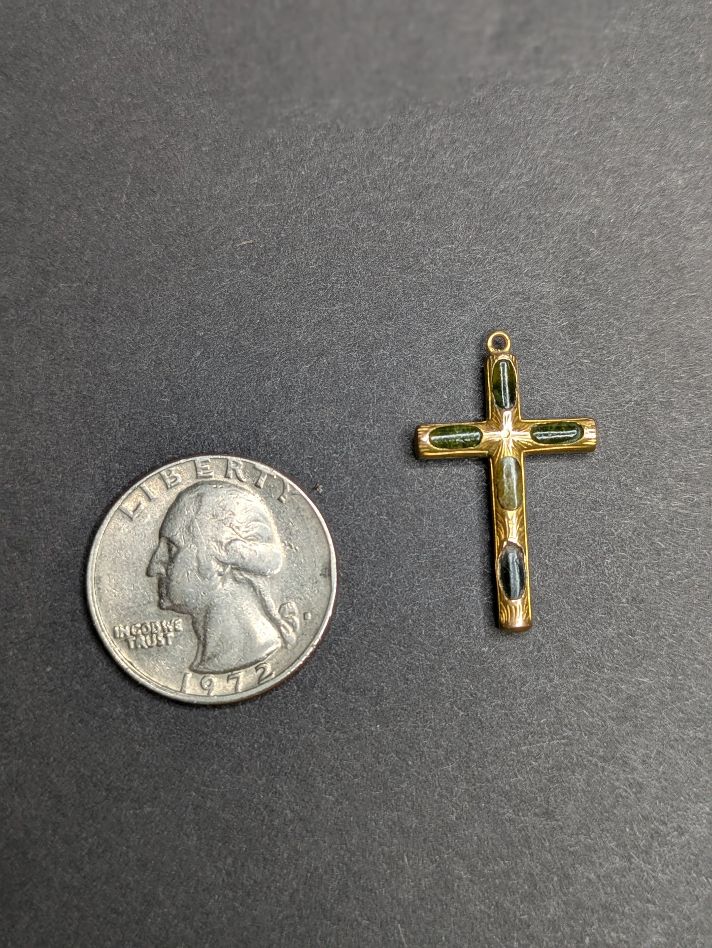 9k Irish Marble Cross