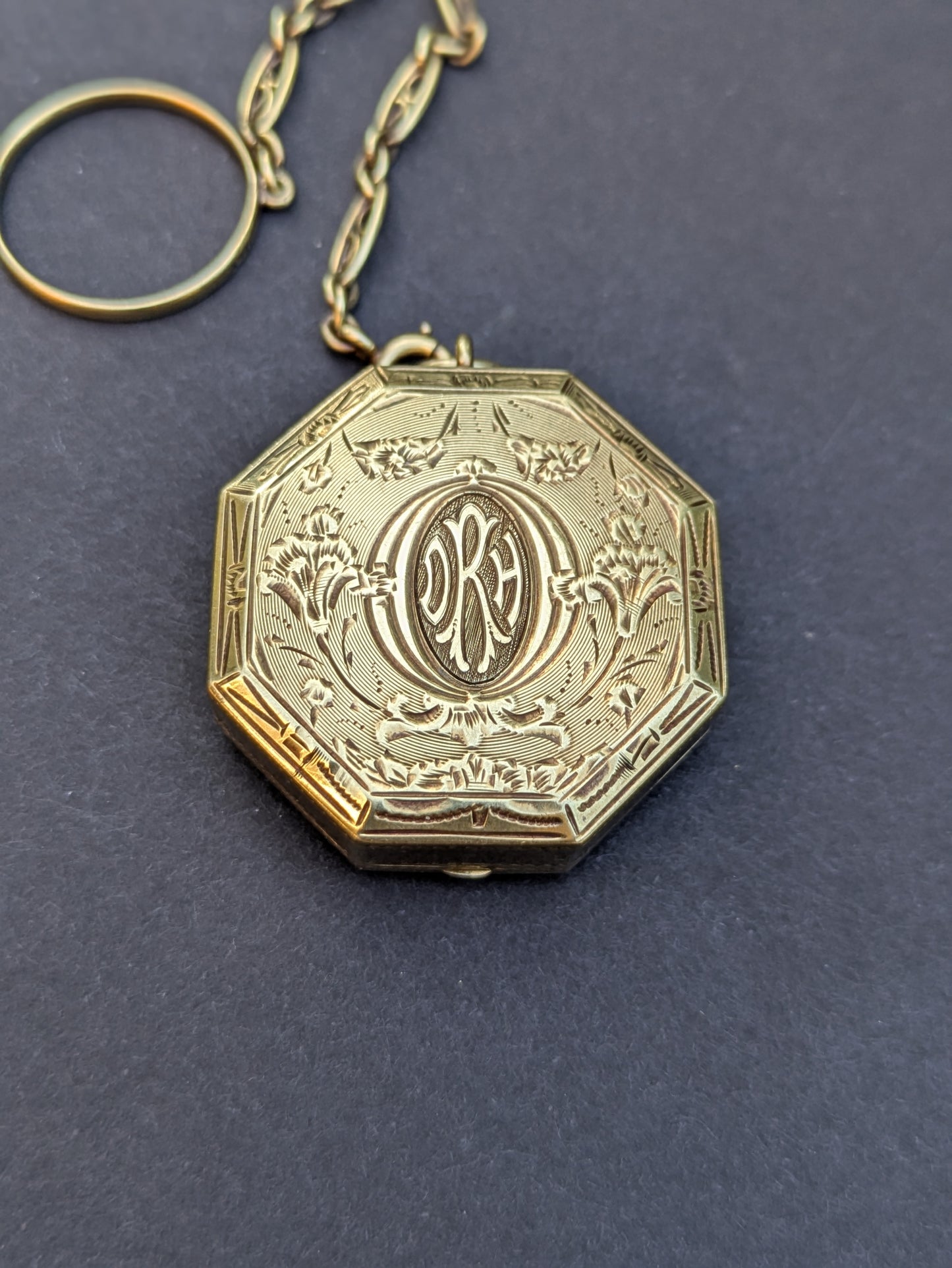 14k Compact Engraved with "DRH"