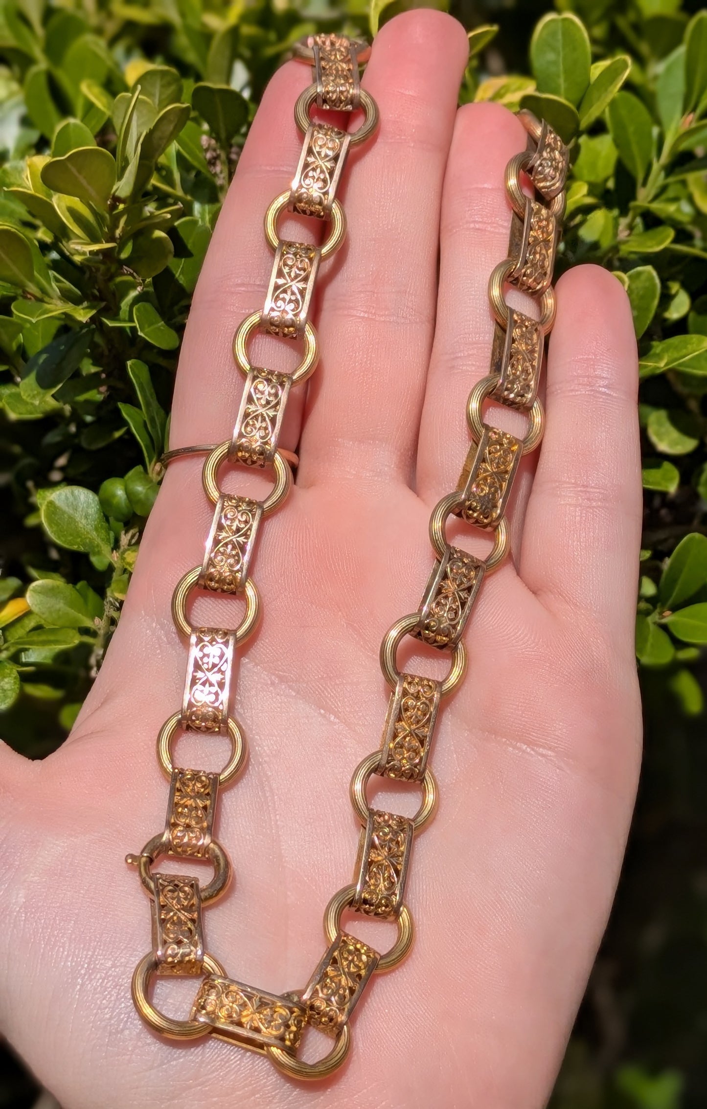 18kt Open Work Book Chain with 3 Bolt Rings
