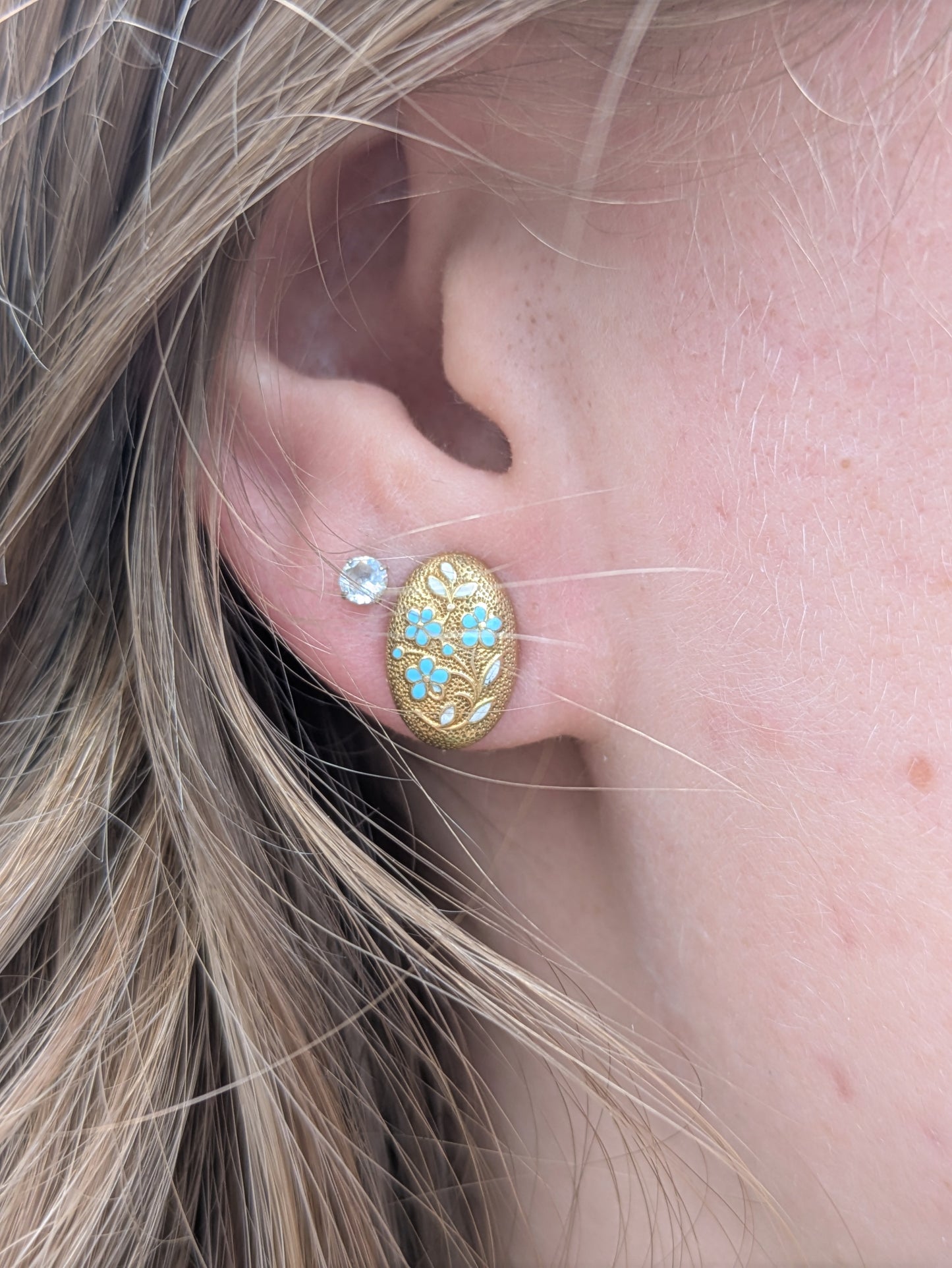 14k Repousse and Enamel Floral Stud Earrings