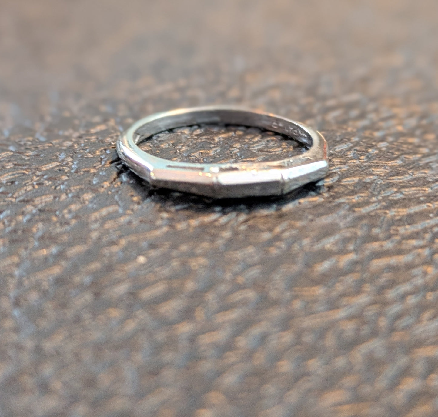 14k 1930's White Gold Beveled Band