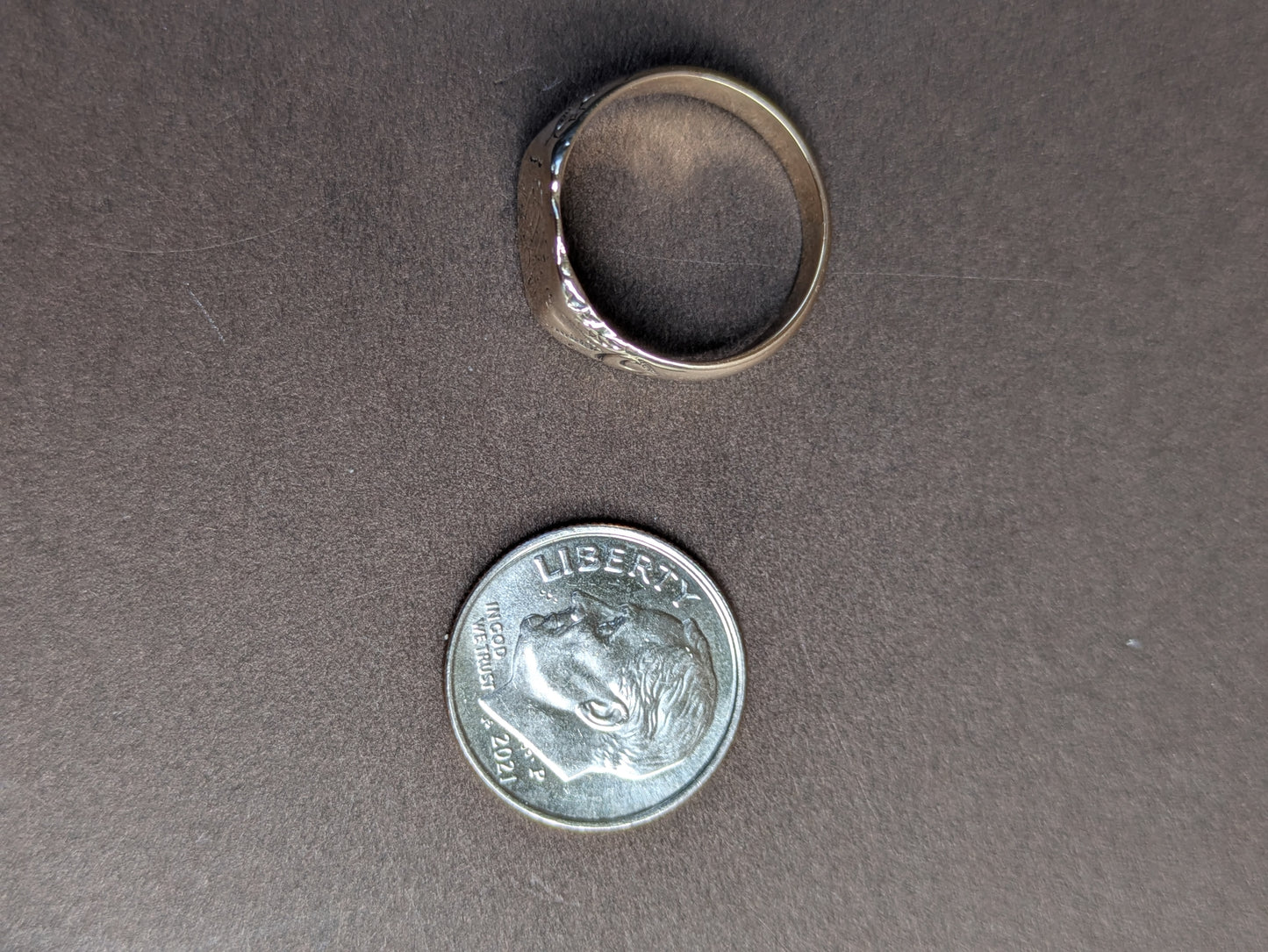 1909 14kt Signet Ring With Shield Front And Engraving
