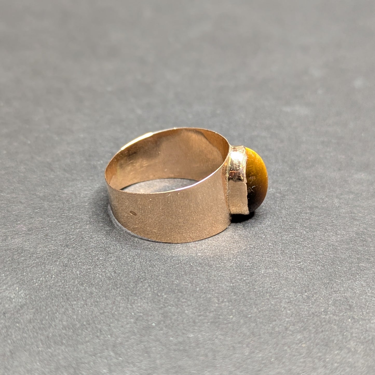 14k Tiger Eye Ring set in Polished Band